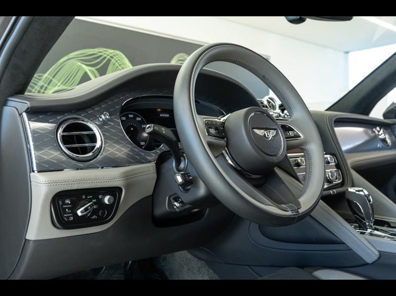 Voitures occasions BENTLEY Bentayga Base Mougins