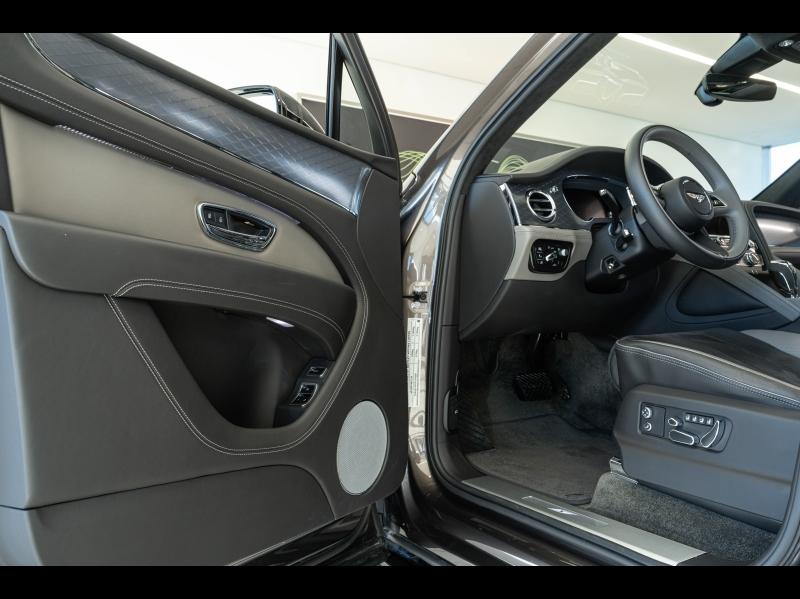 Voitures occasions BENTLEY Bentayga Base Mougins