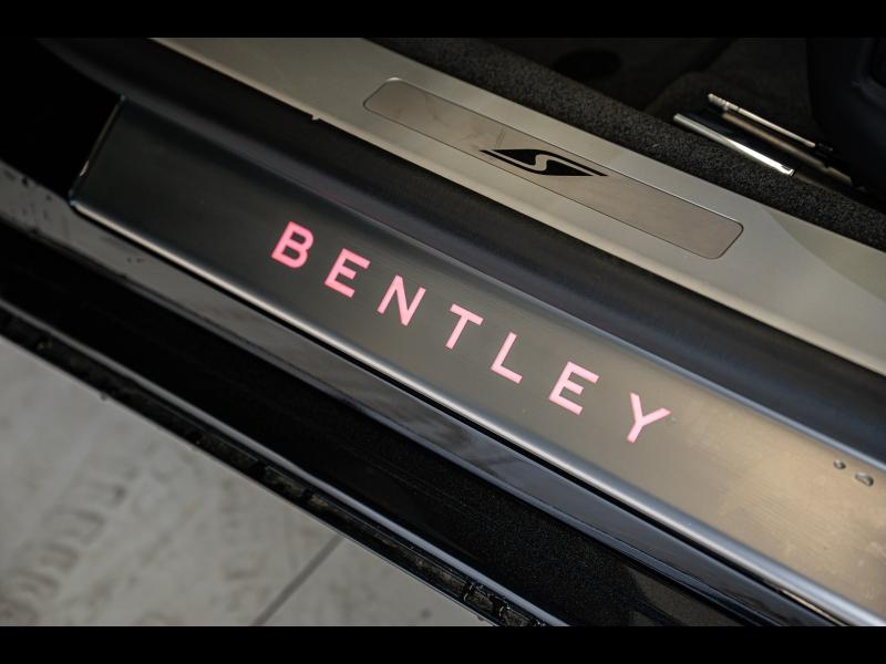 Voitures occasions BENTLEY Flying Spur Base Mougins