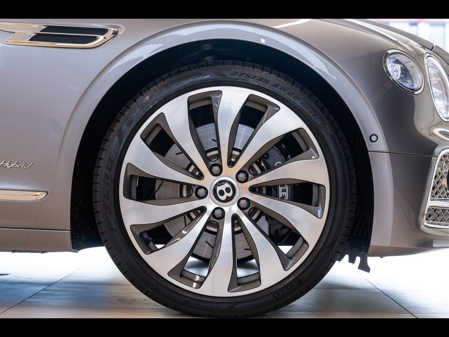 Voitures occasions BENTLEY Flying Spur Base Mougins