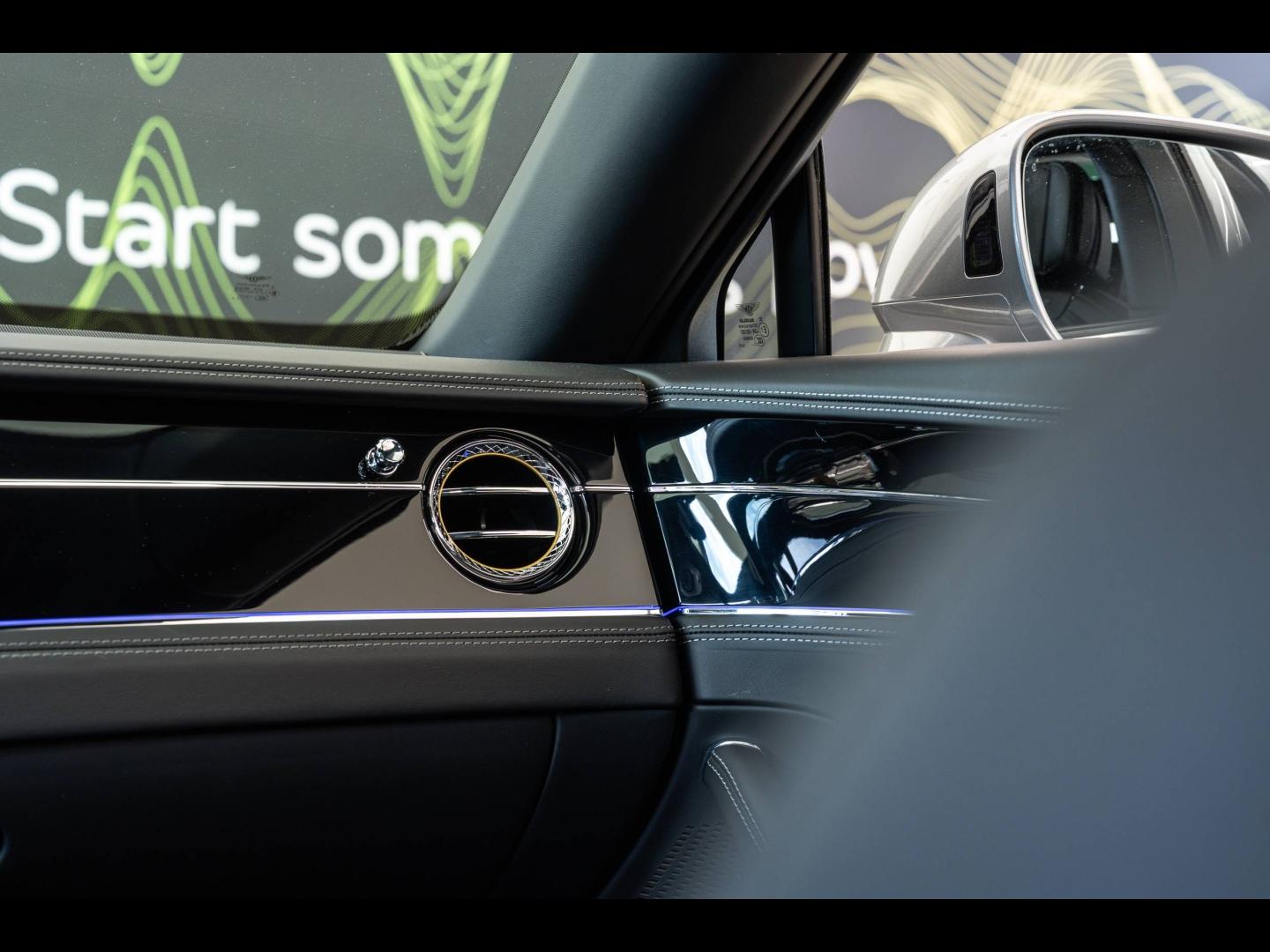 Voitures occasions BENTLEY Flying Spur Base Mougins
