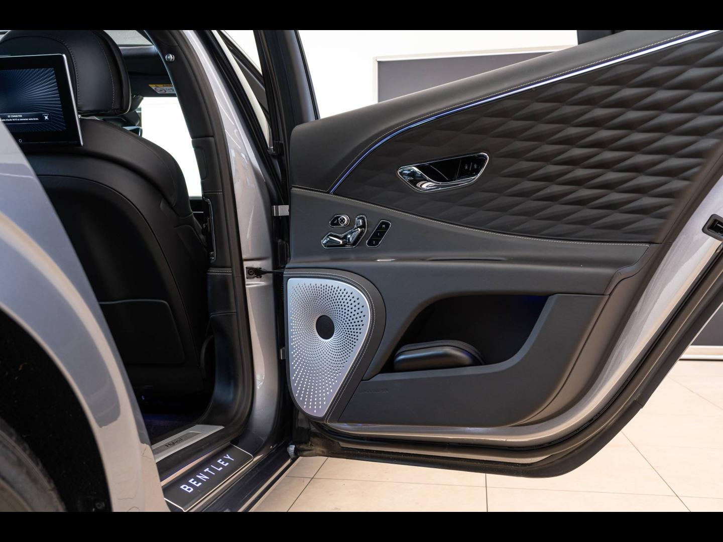 Voitures occasions BENTLEY Flying Spur Base Mougins