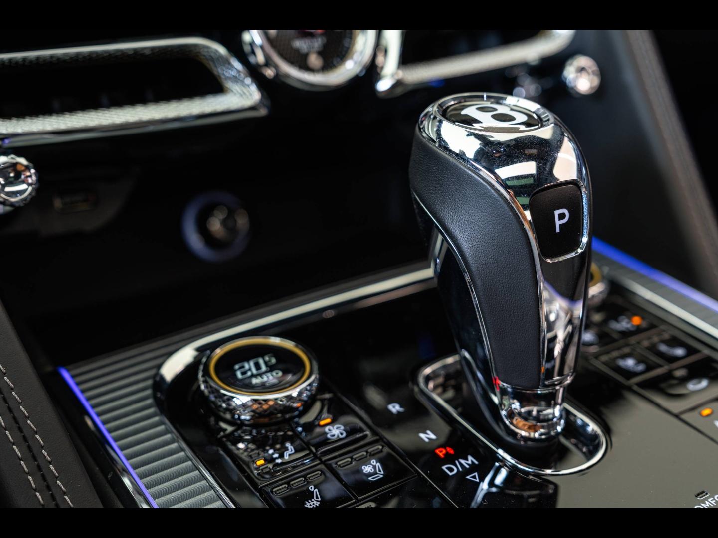 Voitures occasions BENTLEY Flying Spur Base Mougins