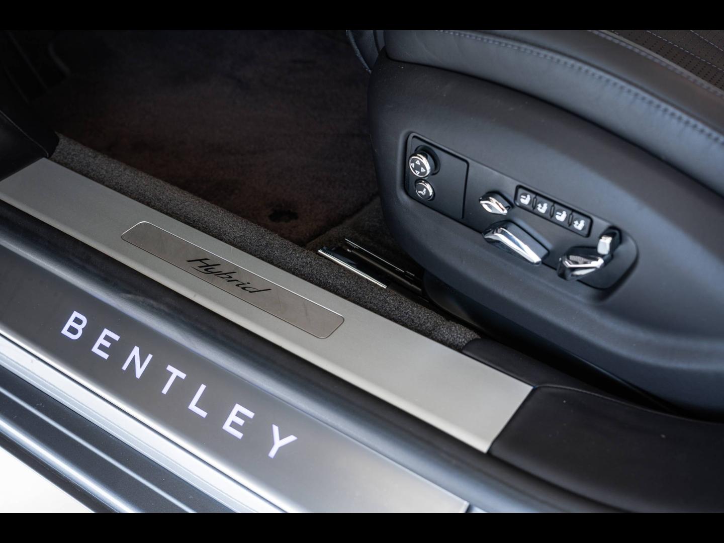 Voitures occasions BENTLEY Flying Spur Base Mougins