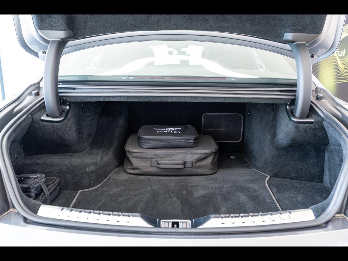 Voitures occasions BENTLEY Flying Spur Base Mougins