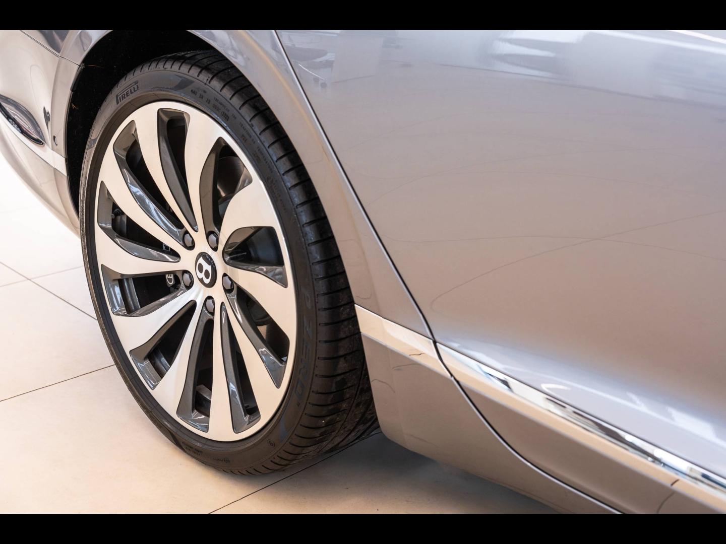 Voitures occasions BENTLEY Flying Spur Base Mougins