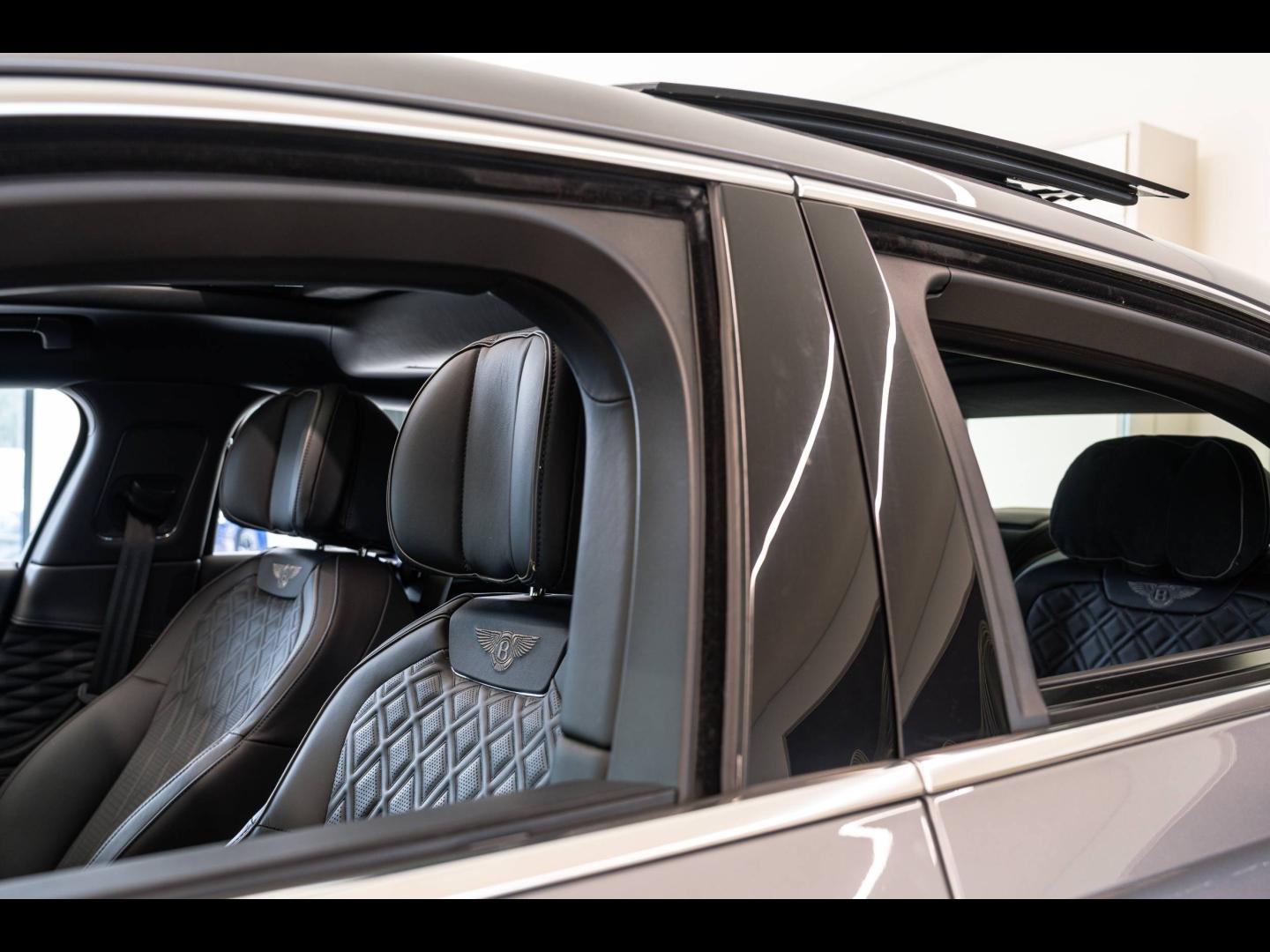 Voitures occasions BENTLEY Flying Spur Base Mougins
