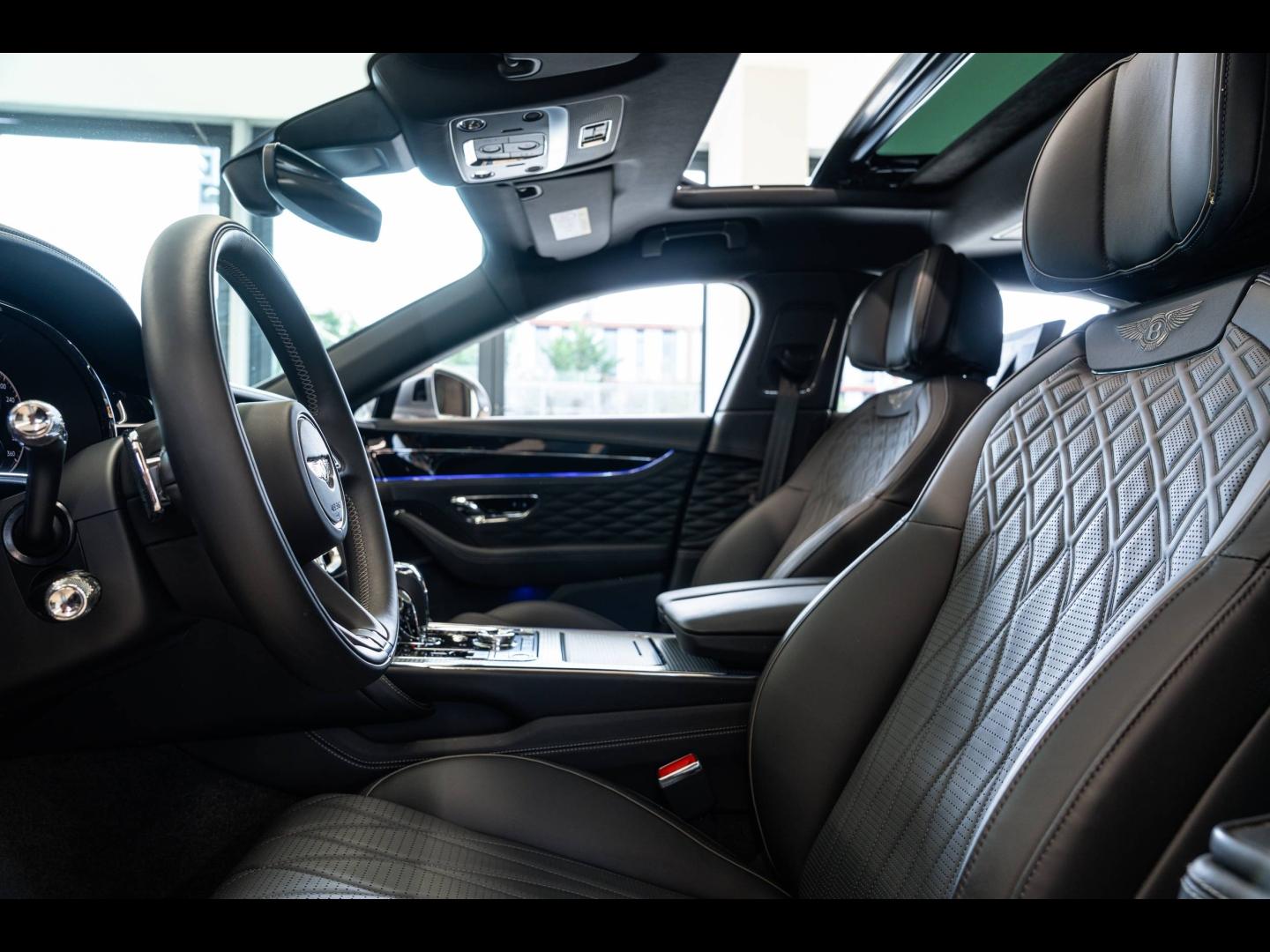 Voitures occasions BENTLEY Flying Spur Base Mougins