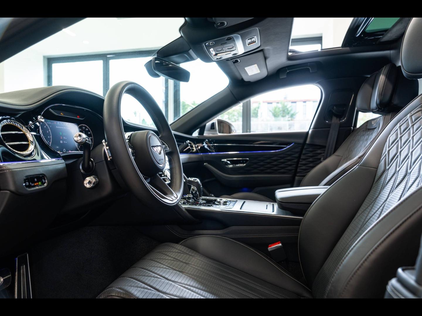 Voitures occasions BENTLEY Flying Spur Base Mougins