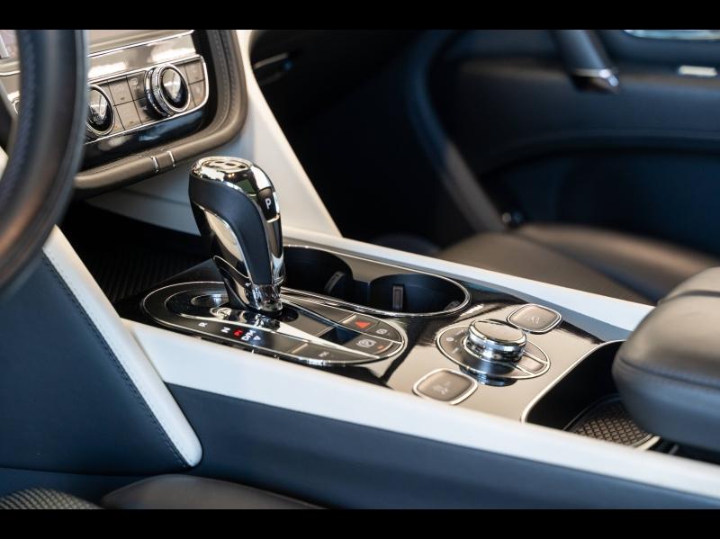 Voitures occasions BENTLEY Bentayga Base Mougins
