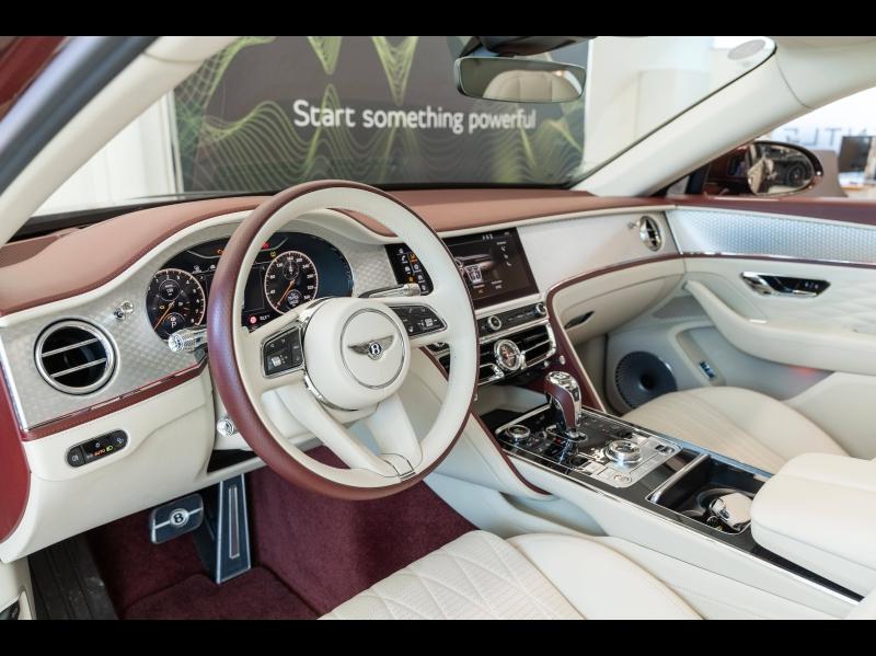 Voitures occasions BENTLEY Flying Spur Base Mougins
