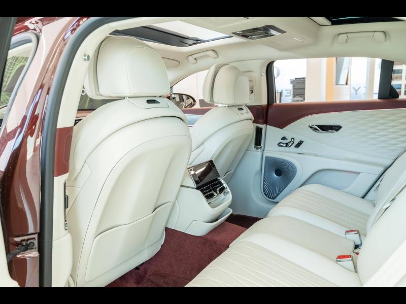 Voitures occasions BENTLEY Flying Spur Base Mougins