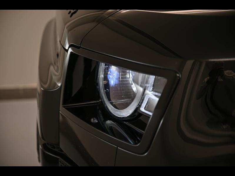 Voitures occasions LAND-ROVER Defender X-Dynamic V8 Mougins