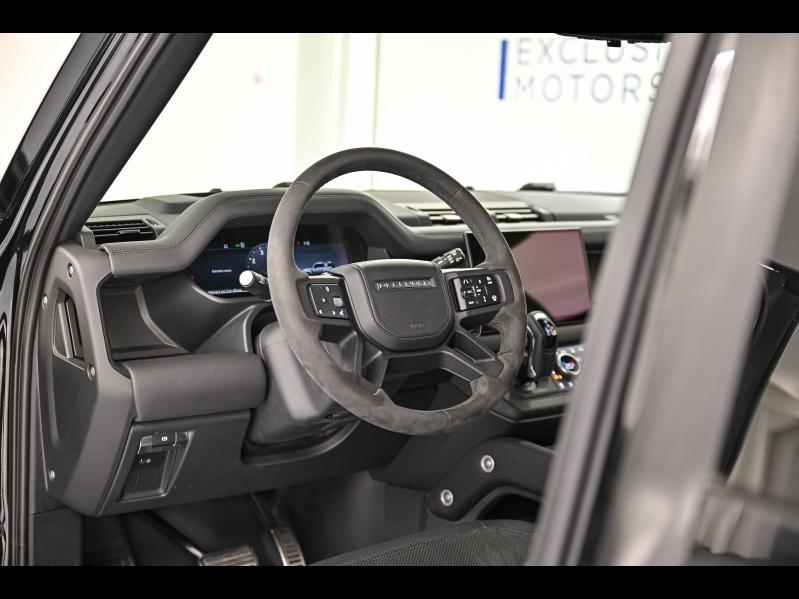 Voitures occasions LAND-ROVER Defender X-Dynamic V8 Mougins