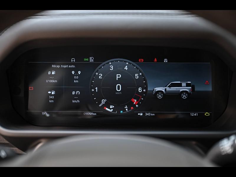 Voitures occasions LAND-ROVER Defender X-Dynamic V8 Mougins