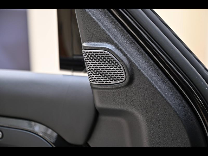 Voitures occasions LAND-ROVER Defender X-Dynamic V8 Mougins