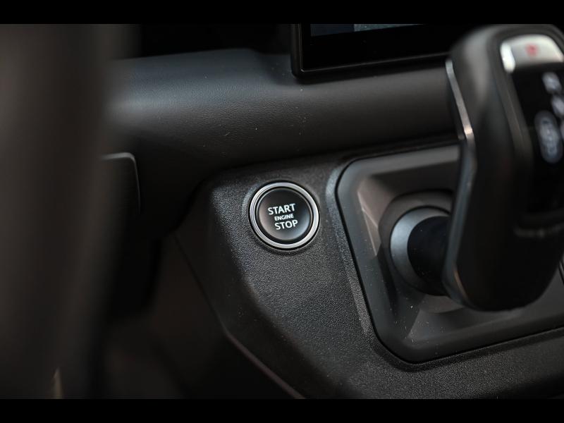 Voitures occasions LAND-ROVER Defender X-Dynamic V8 Mougins