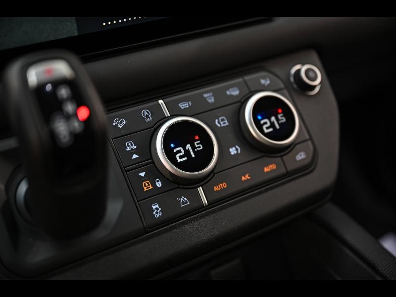 Voitures occasions LAND-ROVER Defender X-Dynamic V8 Mougins