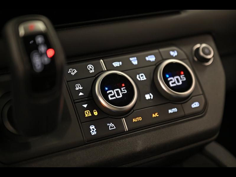 Voitures occasions LAND-ROVER Defender X-Dynamic V8 Mougins