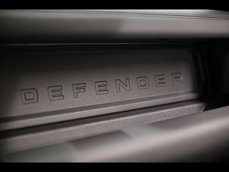 Voitures occasions LAND-ROVER Defender X-Dynamic V8 Mougins