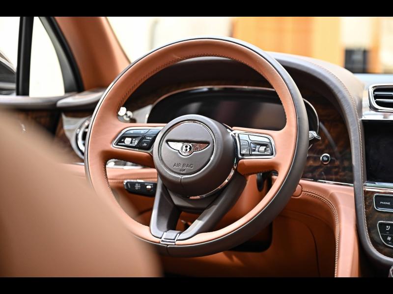 Voitures occasions BENTLEY Bentayga Base Mougins