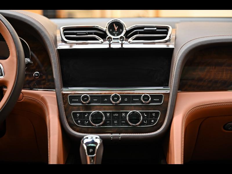 Voitures occasions BENTLEY Bentayga Base Mougins
