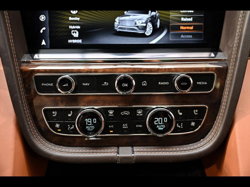 Voitures occasions BENTLEY Bentayga Base Mougins
