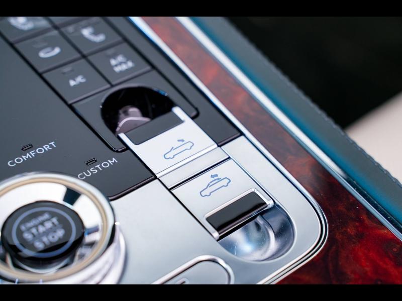 Voitures occasions BENTLEY Continental GTC Base Mougins