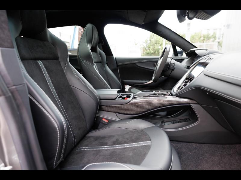 Voitures occasions ASTON MARTIN DBX Base Mougins