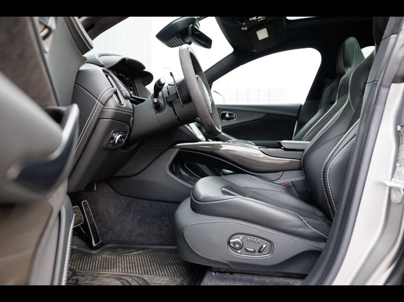 Voitures occasions ASTON MARTIN DBX Base Mougins