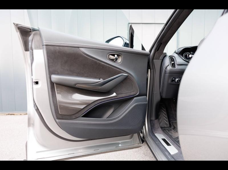 Voitures occasions ASTON MARTIN DBX Base Mougins