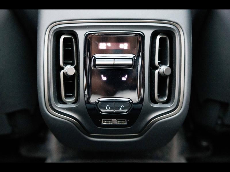 Voitures occasions ASTON MARTIN DBX Base Mougins