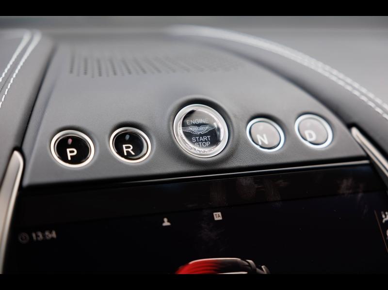 Voitures occasions ASTON MARTIN DBX Base Mougins