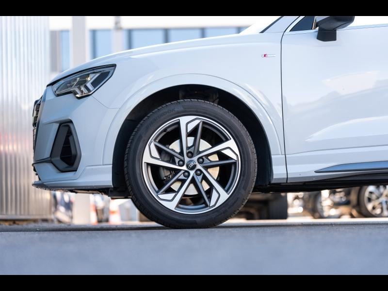 Voitures occasions Audi Q3 S line Mougins