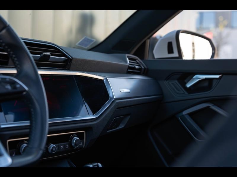 Voitures occasions Audi Q3 S line Mougins