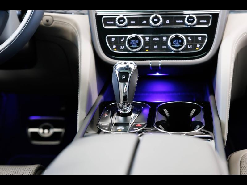 Voitures occasions BENTLEY Bentayga Base Mougins