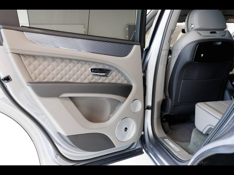 Voitures occasions BENTLEY Bentayga Base Mougins