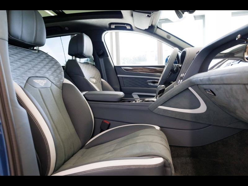 Voitures occasions BENTLEY Bentayga Base Mougins
