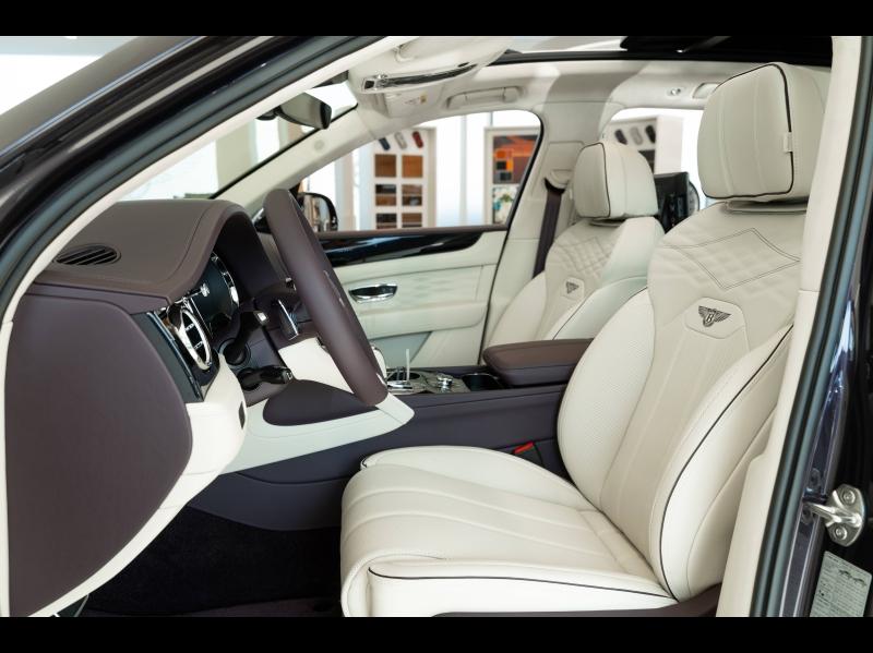 Voitures occasions BENTLEY Bentayga  Mougins