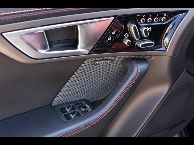 Voitures occasions JAGUAR F-Type Coupe R Mougins