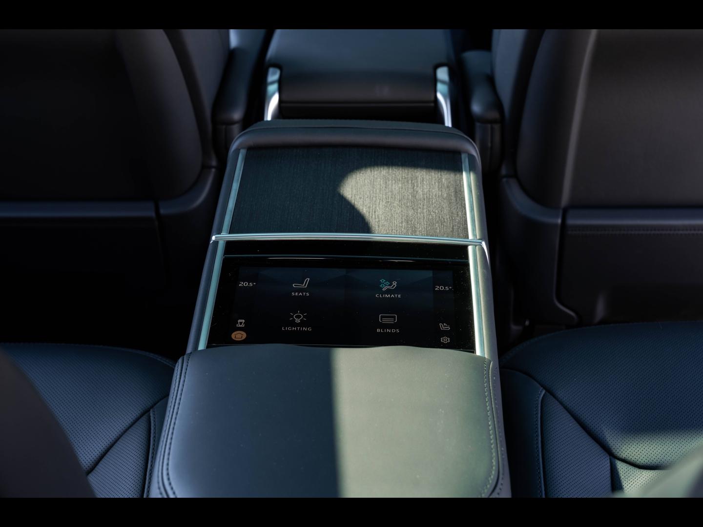 Voitures occasions LAND-ROVER RANGE ROVER Autobiography Mougins