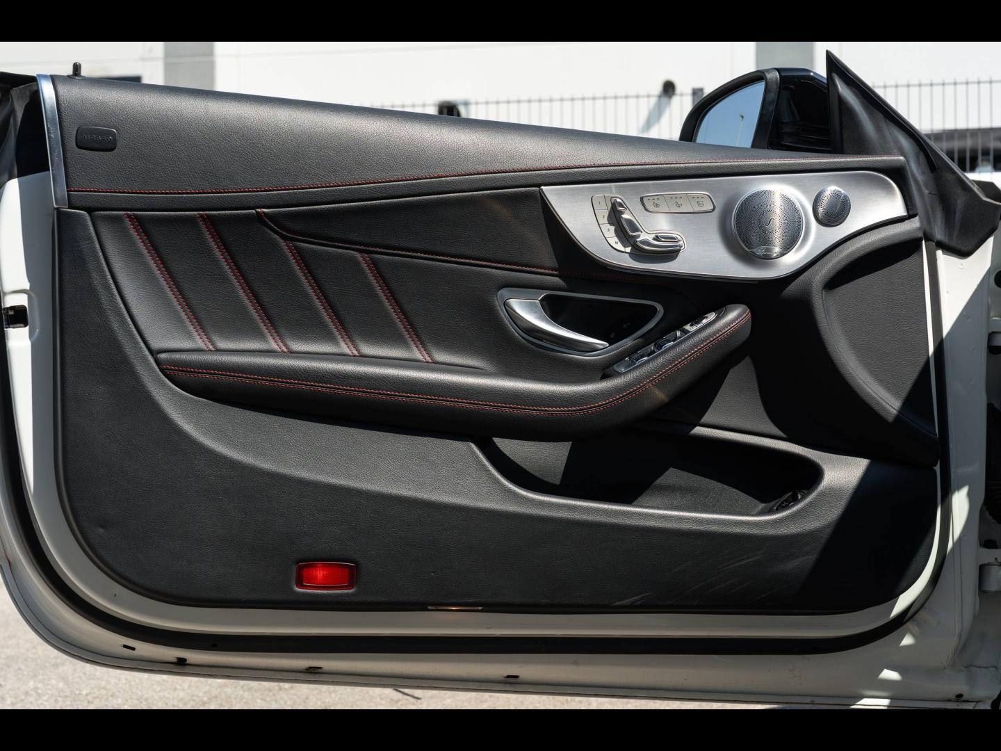 Voitures occasions MERCEDES-BENZ Classe C Cabriolet AMG Mougins
