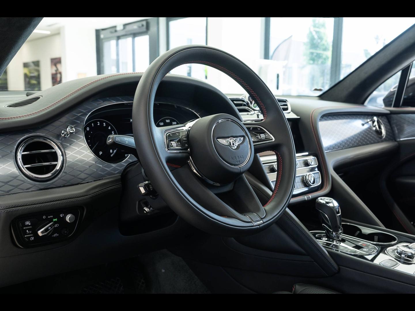 Voitures occasions BENTLEY Bentayga Base Mougins