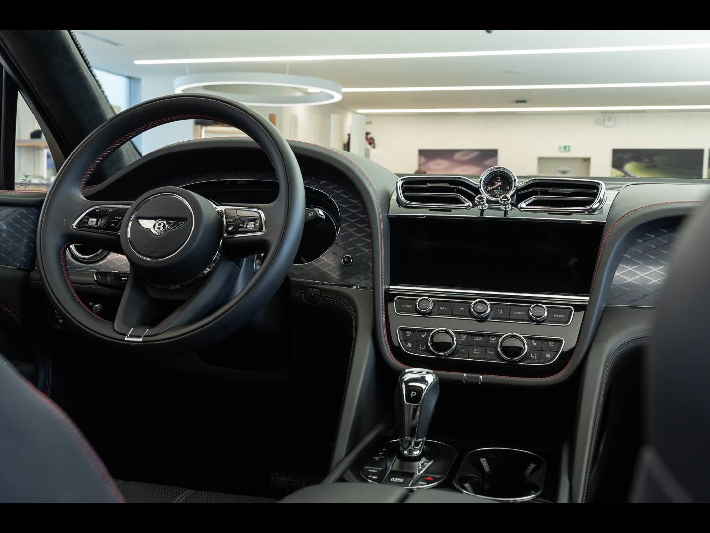 Voitures occasions BENTLEY Bentayga Base Mougins