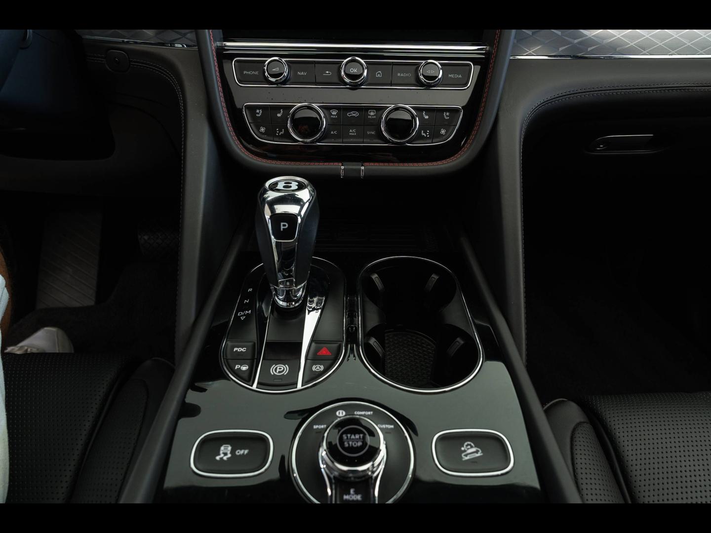 Voitures occasions BENTLEY Bentayga Base Mougins