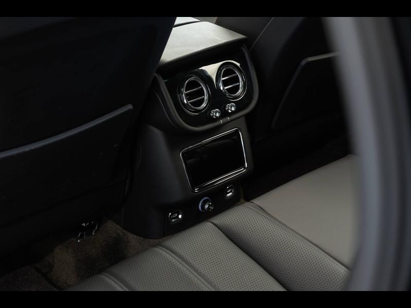 Voitures occasions BENTLEY Bentayga Base Mougins