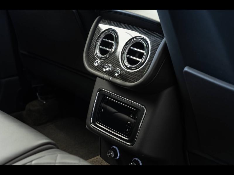 Voitures occasions BENTLEY Bentayga Base Mougins