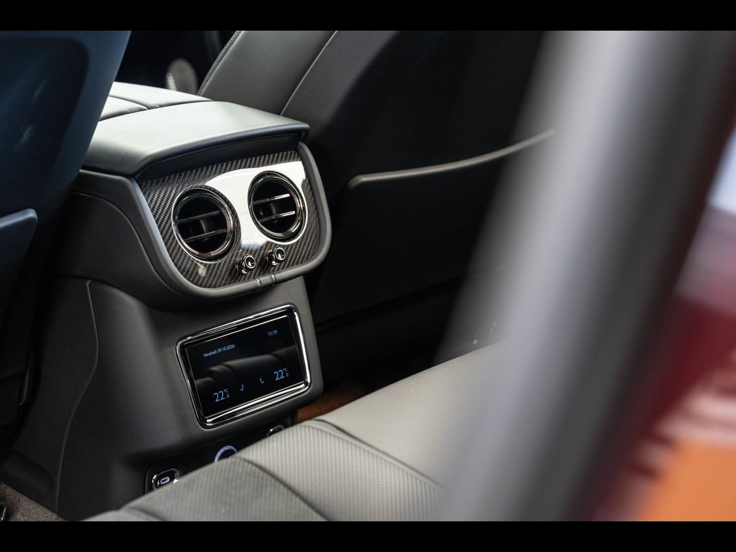 Voitures occasions BENTLEY Bentayga Base Mougins