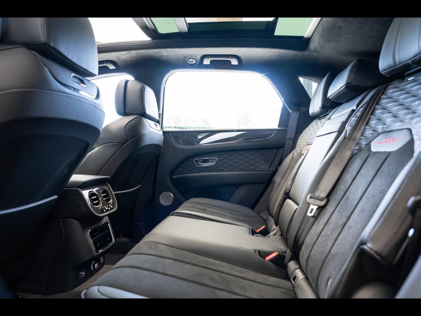 Voitures occasions BENTLEY Bentayga Base Mougins