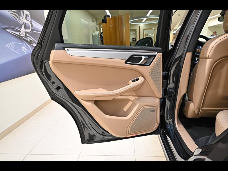 Voitures occasions PORSCHE MACAN Turbo Mérignac